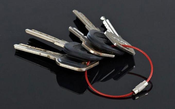 Galvanized Cable Loop Key Ring Colorful Traveler Key Shackle Wire Loop